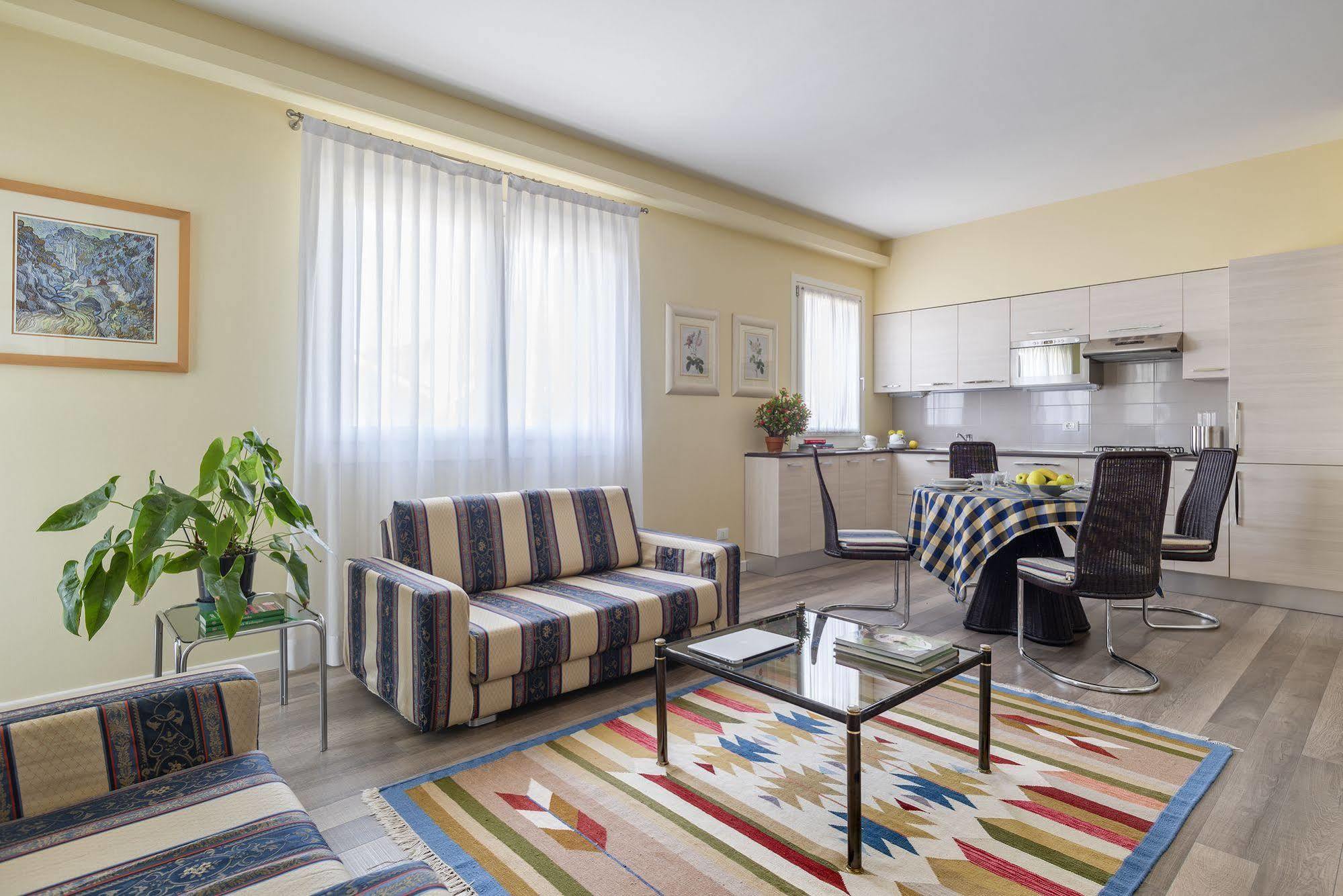 Palazzo Brando - Living Apartments Trévise Extérieur photo